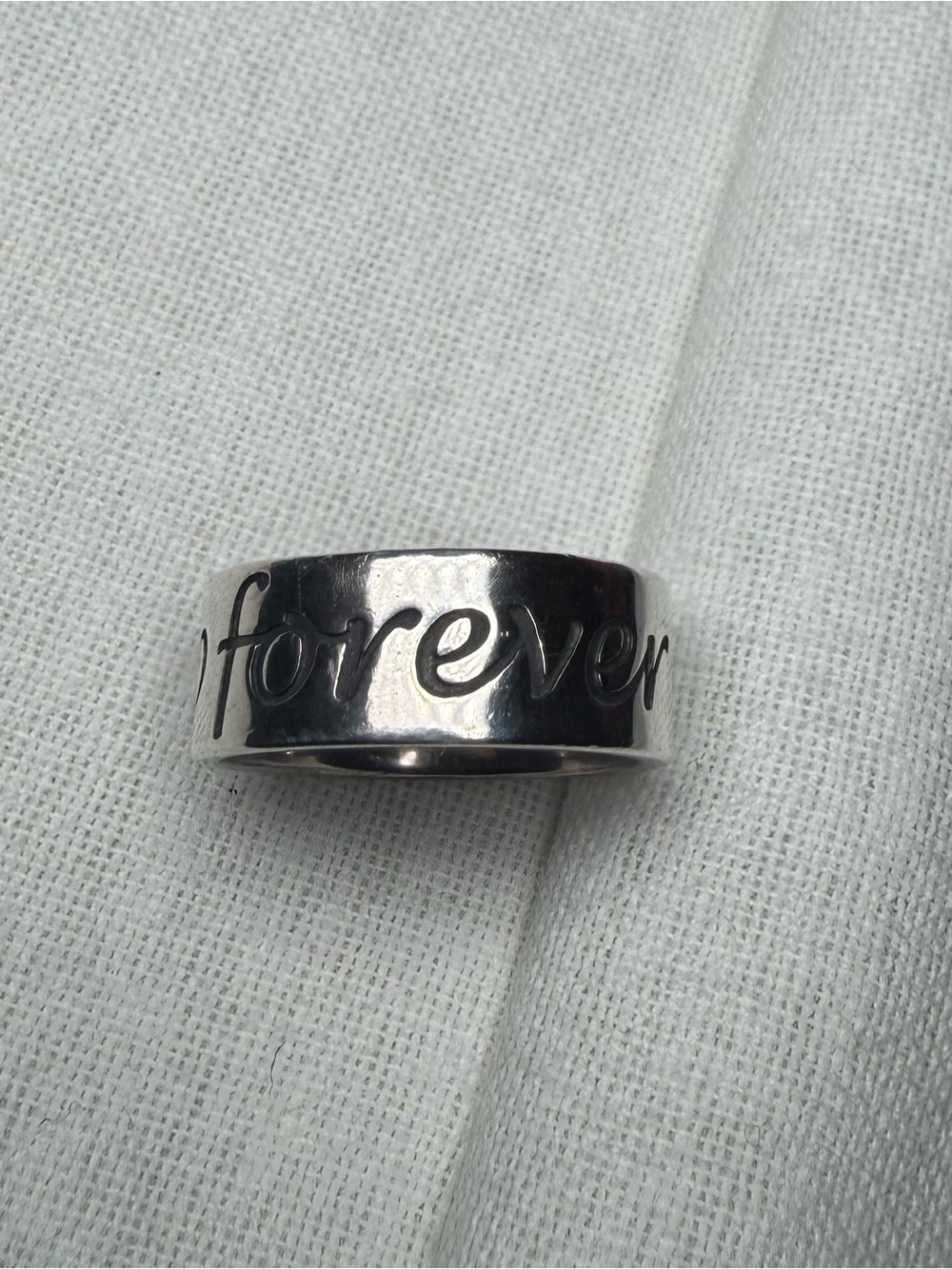 James Avery retired Silver 'Friends Forever' Script Band